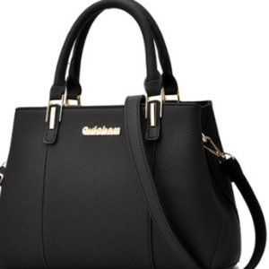 Large capacity one shoulder handbag